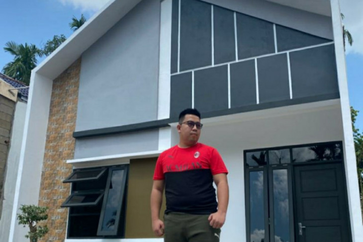 Seorang pengusaha lelang rumah untuk bantu penanganan COVID-19