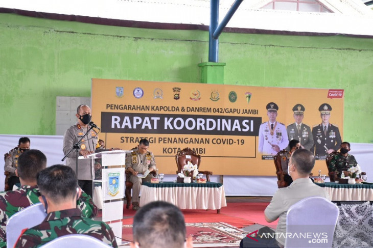 Kapolda Jambi minta warga tingkatkan prokes dan patuhi PPKM