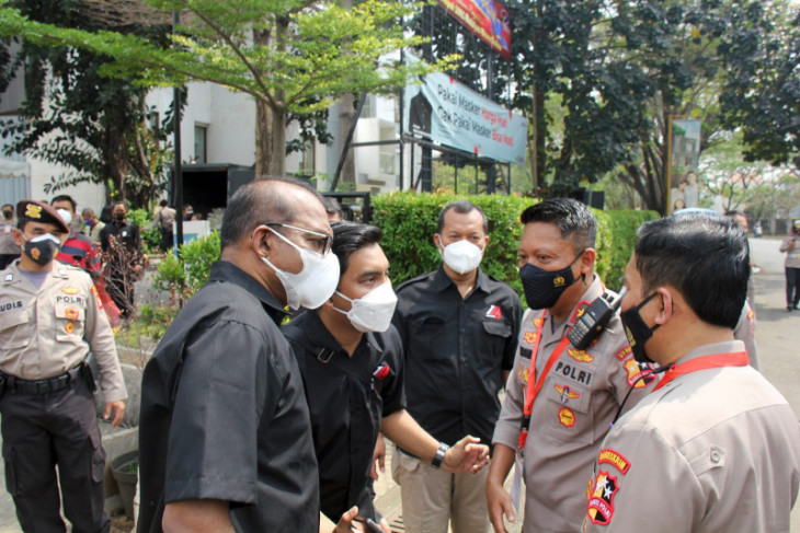Jakarta Garden City bersama Alumni Akpol 91 bagikan sembako