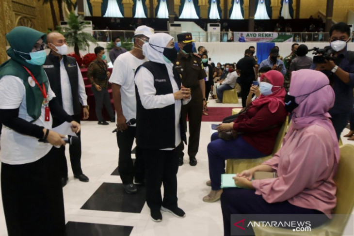 Gubernur Khofifah apresiasi perguruan tinggi bantu percepat vaksinasi di Jatim