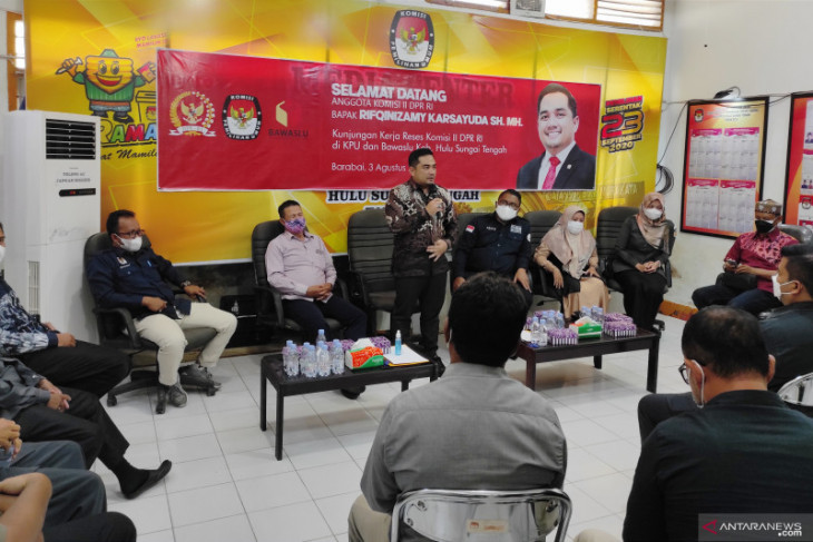 Dikunjungi Anggota DPR RI, KPU dan Bawaslu HST harapkan punya kantor milik sendiri