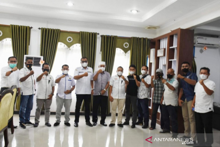 PWI Madina audensi dengan Bupati
