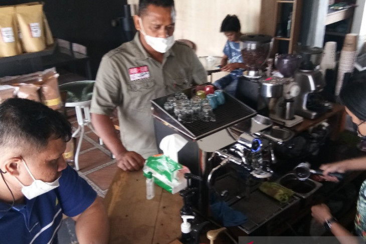 Pandemi justru bawa berkah usaha Bona Bulu Coffee Sipirok