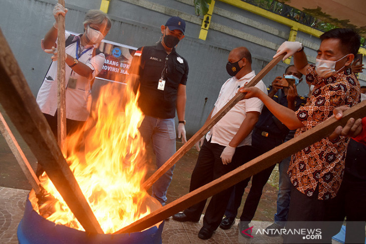 FOTO - Pengungkapan Kasus Narkoba BNNP Maluku Semester I-2021