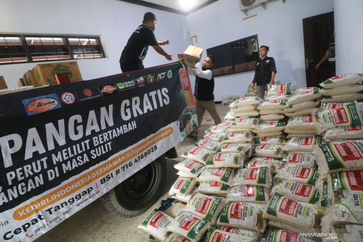 Operasi Pangan Gratis Warga Isoman