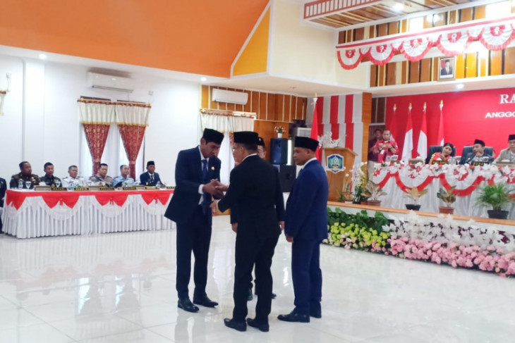 DPRD minta Bupati Pulau Morotai tidak tahan gaji ASN begini penjelasannya