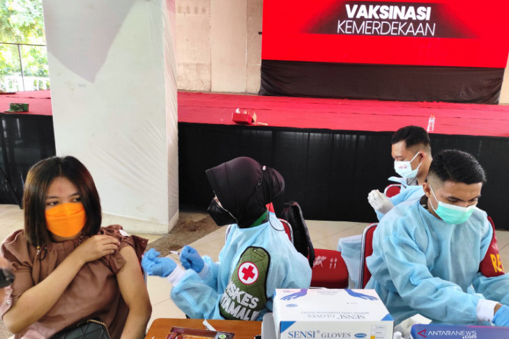 Minister confirms 11.3 percent of target population fully vaccinated