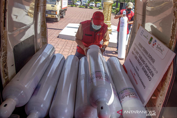 Bantuan tabung oksigen untuk penanganan COVID-19 