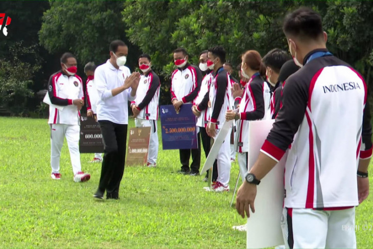 Presiden Jokowi berikan bonus bagi para atlet Olimpiade Tokyo 2020 hargai prestasi