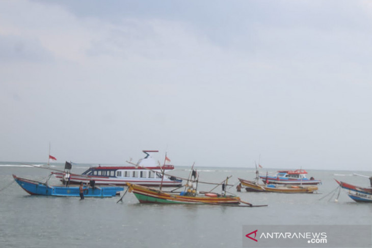 Akibat cuaca buruk, nelayan Bengkulu terpaksa tak melaut