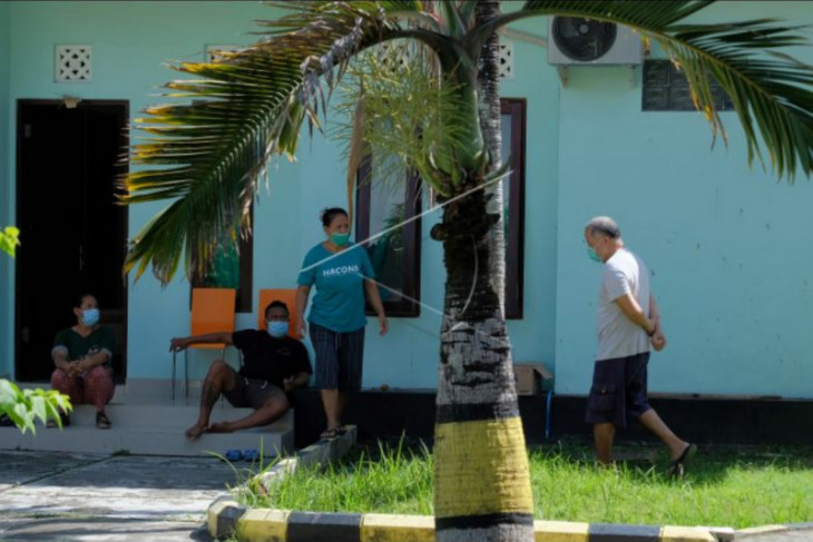 Larangan isolasi mandiri di Bali