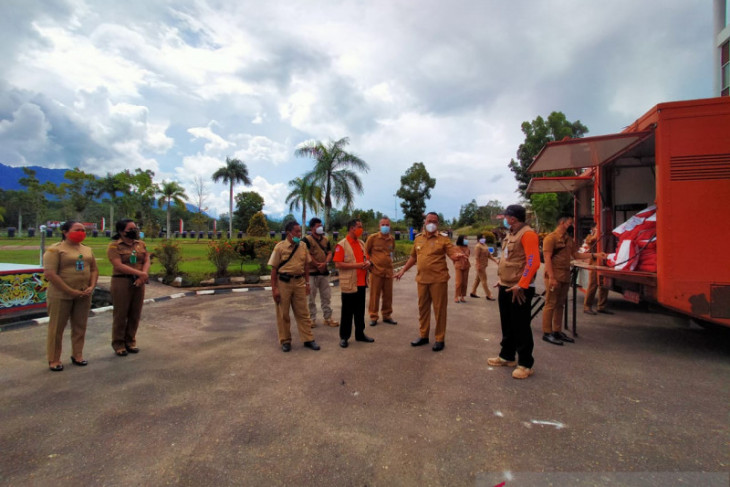 Bengkayang terima 3.000 paket beras Presiden untuk warga yang terdampak COVID-19