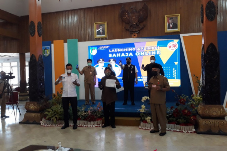 Pemkab Kediri buat aplikasi