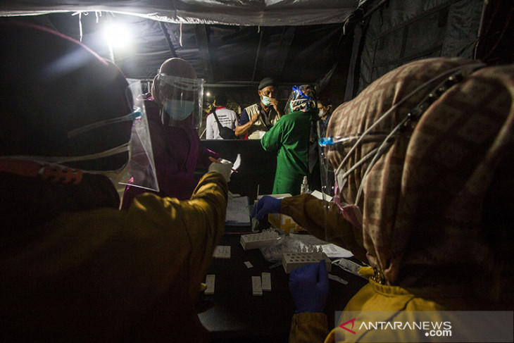 Tes Cepat COVID-19 Di Pintu Masuk Kota Banjarmasin