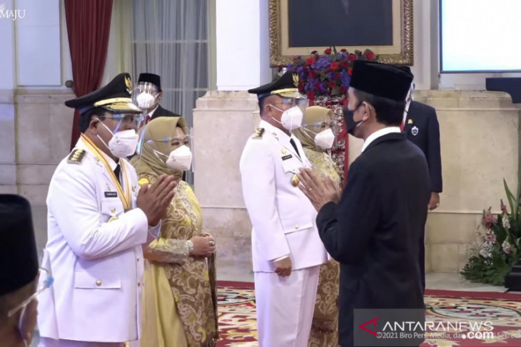 Presiden lantik Gubernur/Wakil Gubernur Kalimantan Selatan periode 2021-2024
