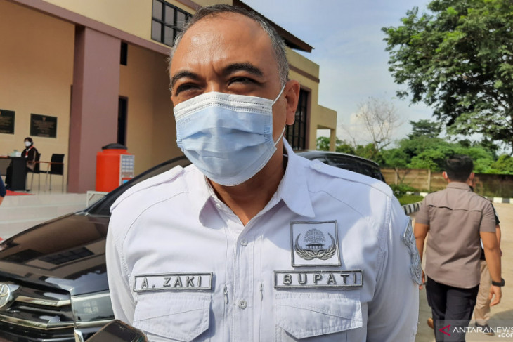 Bupati Tangerang imbau warga patuhi prokes meski kasus harian COVID-19 landai