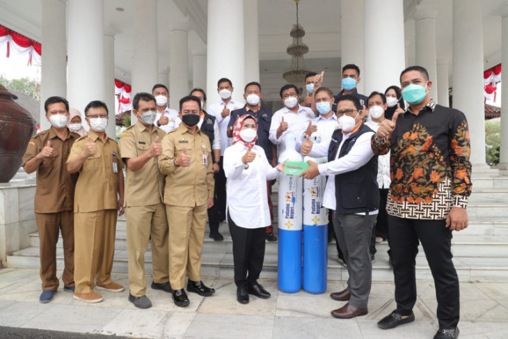 Kadin bantu 200 tabung oksigen tangani pasien COVID-19 di Banten