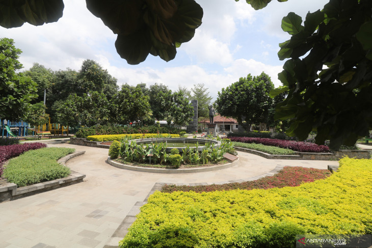 Monumen Pahlawan Nasional Dr Moestopo