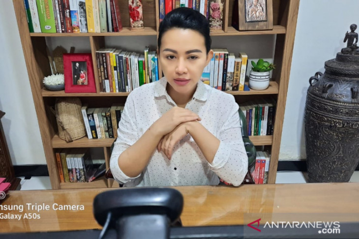 Karolin minta camat bekerja keras turunkan kasus COVID-19
