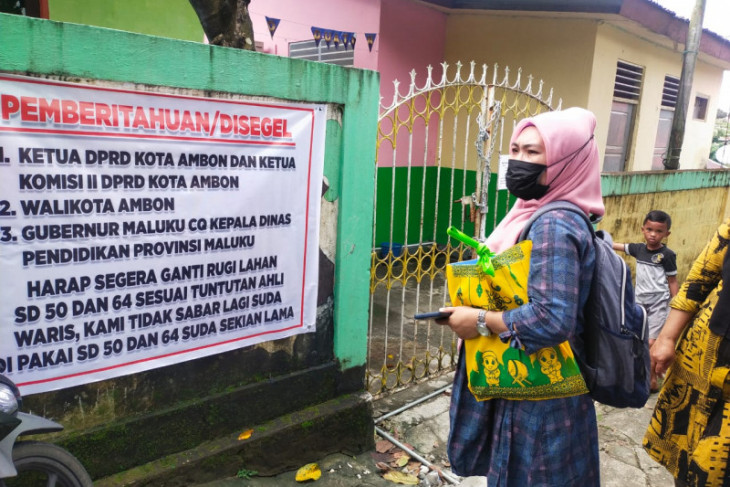 Pemkot Ambon berupaya selesaikan masalah penyegelan dua sekolah