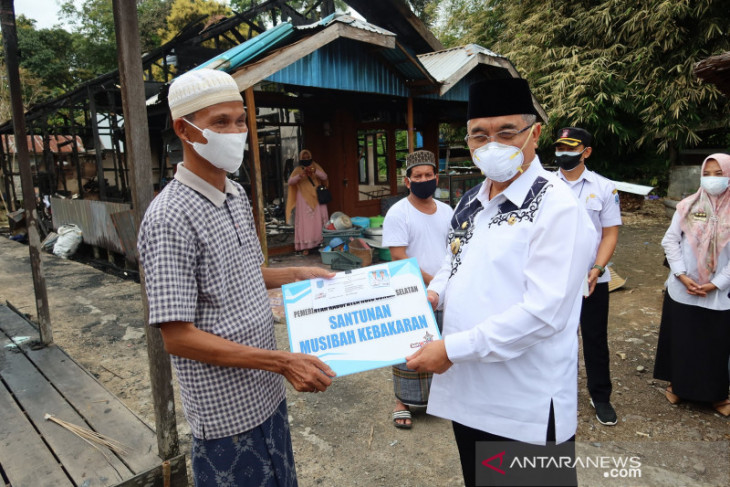 Korban kebakaran di Bamban Utara terima bantuan renovasi rumah