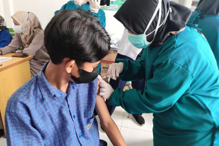 Pelajar dan ibu hamil di Kabupaten Paser mulai divaksin