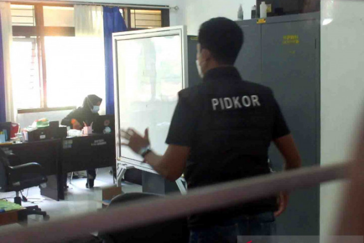 Polisi geledah Kantor BPBD Jember untuk dalami dugaan korupsi