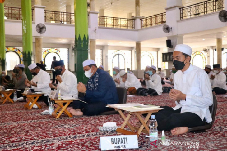 Bupati ikuti istighosah dan doa bersama keselamatan Banua dari COVID-19