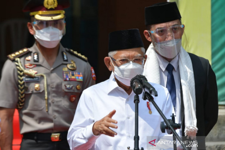 Wapres dorong vaksinasi di pesantren capai 100 persen