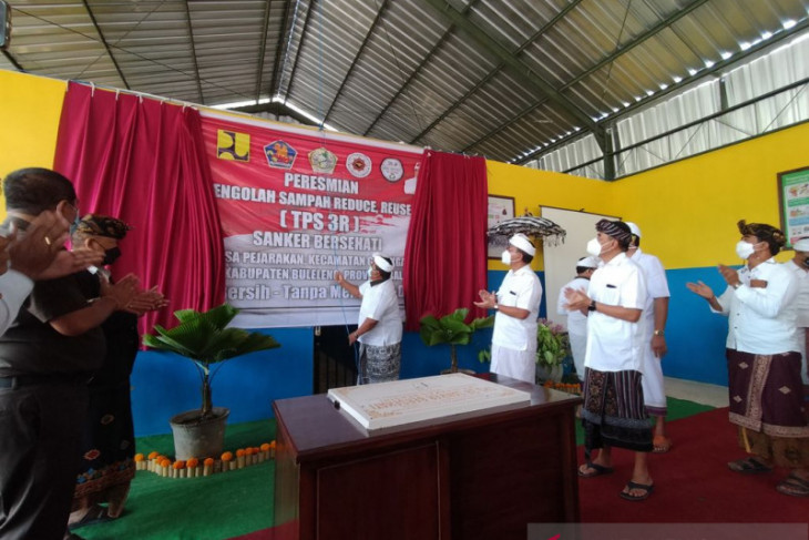 Program Merah Putih Hijau lakukan pendampingan warga Buleleng kelola sampah