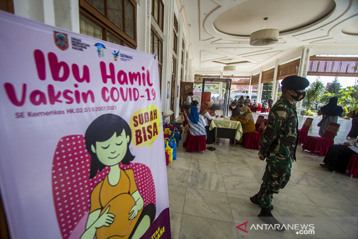 Vaksinasi COVID-19 Bagi Ibu Hamil Di Banjarmasin