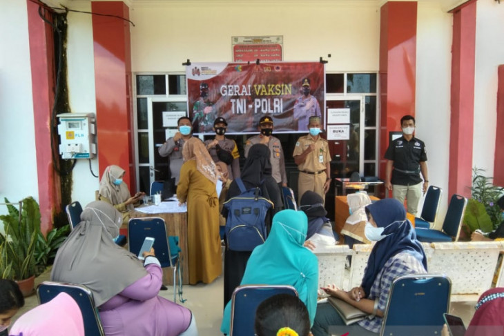 Dinas Kesehatan Tanah Bumbu vaksinasi warga Trasmigrasi
