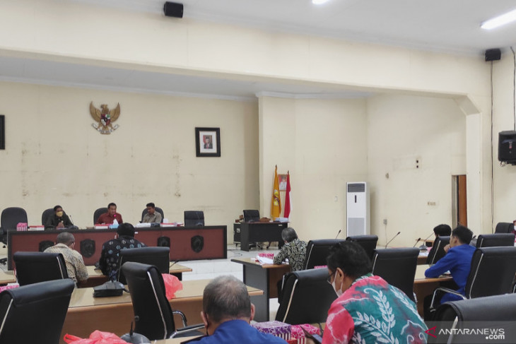 Warung beromset di atas Rp4 juta sebulan bakal kena pajak lima persen