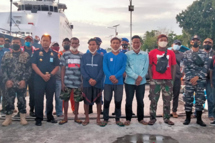Lima ABK KM Hentri yang selamat dievakuasi ke Tual Maluku begini penjelasannya