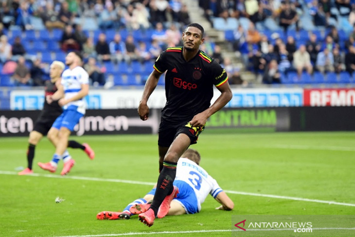 Liga Belanda, Sebastian Haller usung Ajax kembali ke jalur kemenangan