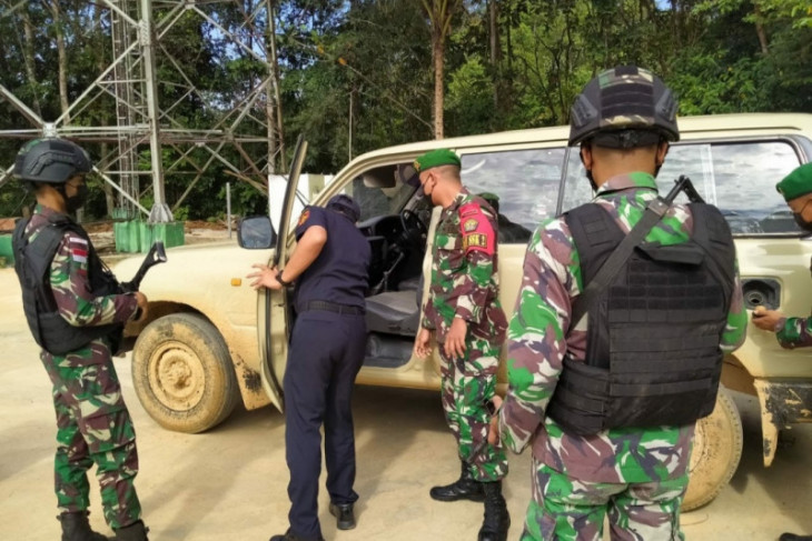 Satgas Pamtas gagalkan upaya penyelundupan mobil asal Malaysia