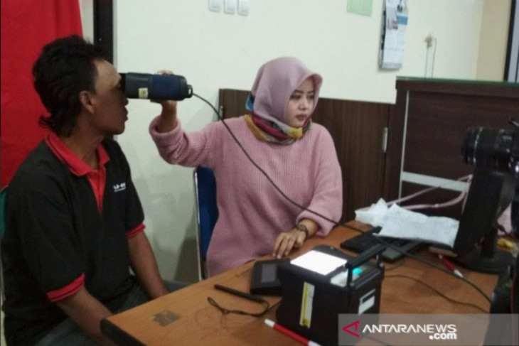 Pemkab Karawang tunggu bantuan alat perekaman e-KTP dari Pemprov Jabar