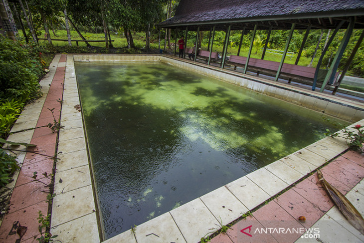 Obyek Wisata Air Panas Di Kalsel Terbengkalai