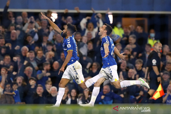 Everton bangkit dari ketertinggalan
