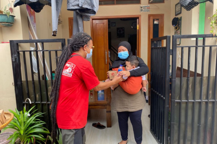 PSI Tangsel Membagikan Ricebox Bukan Sekadar Seremonial
