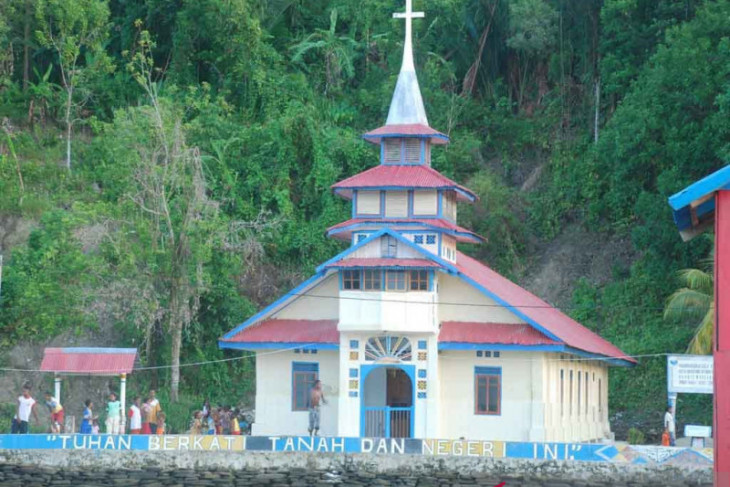 Pemkab Teluk Wondama pastikan jalan lingkar Pulau Roon dibangun 2022