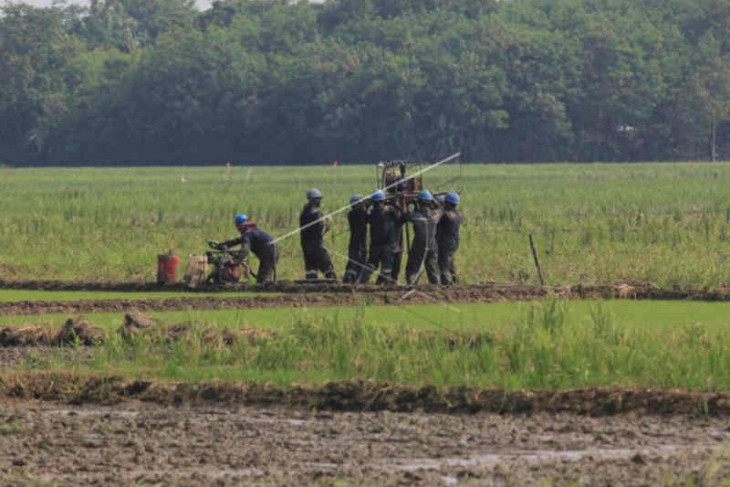 Berpotensi mengandung migas, Pertamina survei 23 desa di Cirebon