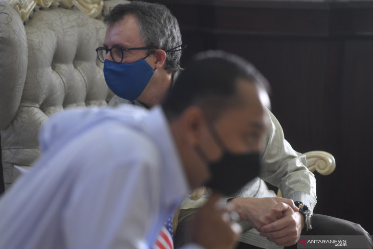 Pertemuan Wali Kota Surabaya dengan Konjen AS 