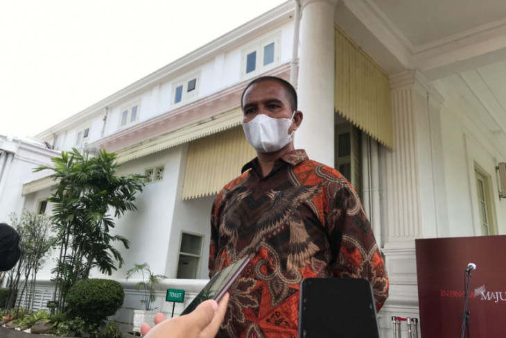 Pembentang poster ke Jokowi sebut Presiden ucapkan terima kasih
