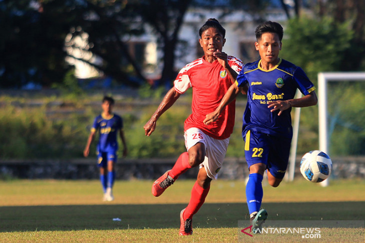 Uji tanding tim sepak bola Jawa Barat 