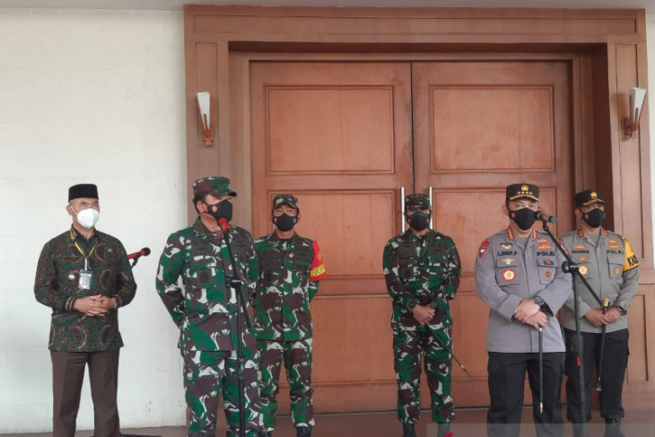 Panglima TNI minta target vaksinasi Provinsi Jambi di atas 50 persen