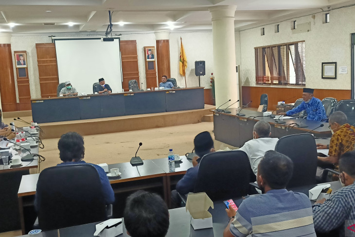 Presidium Ekonomi Rakyat Menggugat (PERM) tuntut tanggung jawab sosial perusahaan di Cilegon