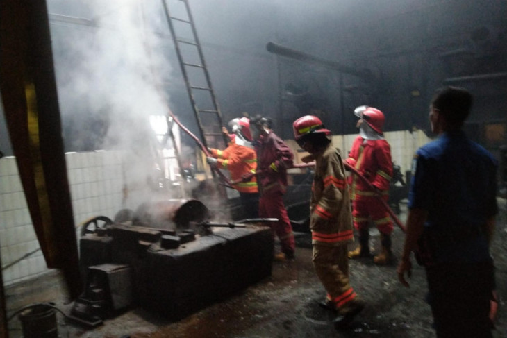 Pabrik pengolahan Kopi AAA Jambi terbakar