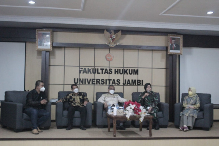 Fakultas hukum Unja gelar dialog kebangsaan dan bela negara