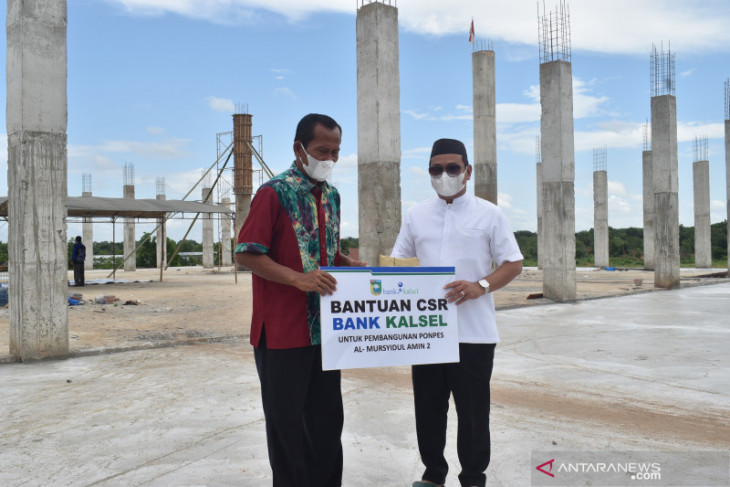 Bupati serahkan CSR pembangunan Masjid Pondok Pesantren Al-Mursyidul Amin 2